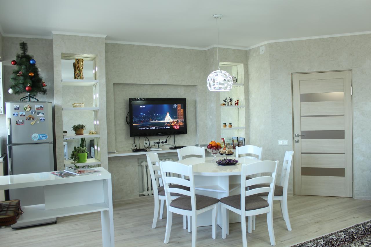 Apartment In The Karakol Heart Ngoại thất bức ảnh